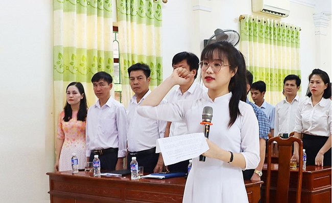 Tạo nguồn đảng viên từ trường học (04/8/2024)